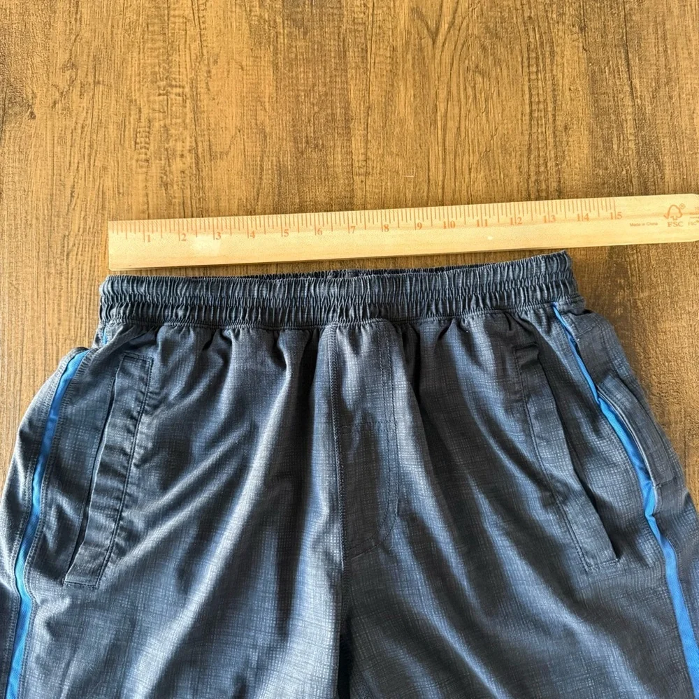 Lululemon Run Response Shorts Size Medium